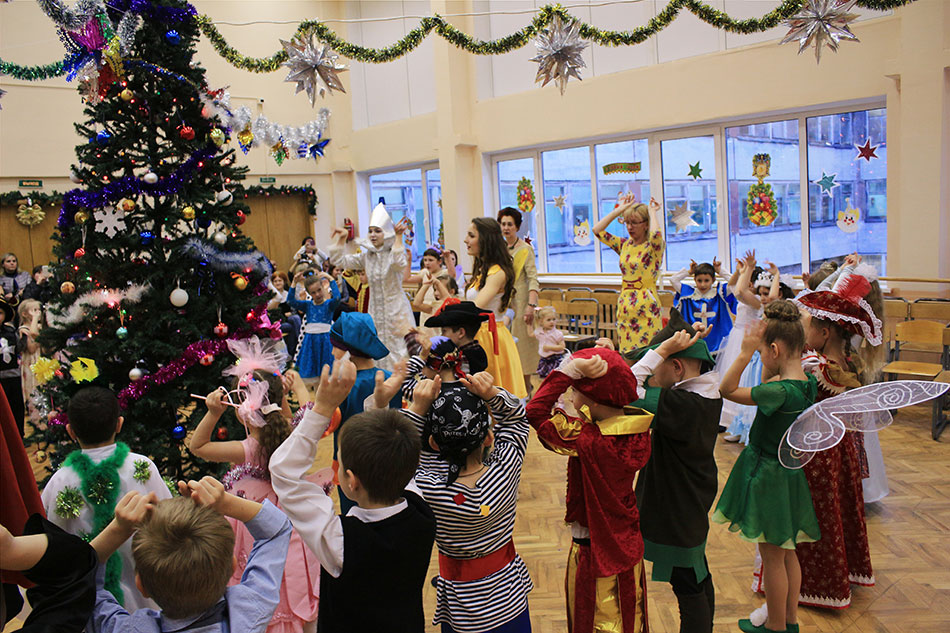 Утренник в начальной школе